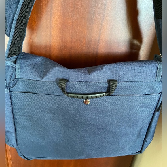 LATE SHOW with David Letterman 2500 Show Large Navy Blue & Yellow Messenger Bag - Picture 6 of 13